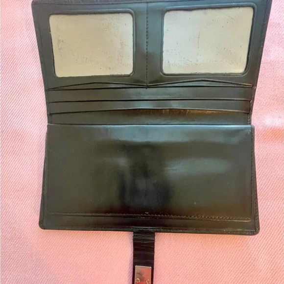 Salvatore Ferragamo Black Leather Women's Wallet - Picture 7 of 13